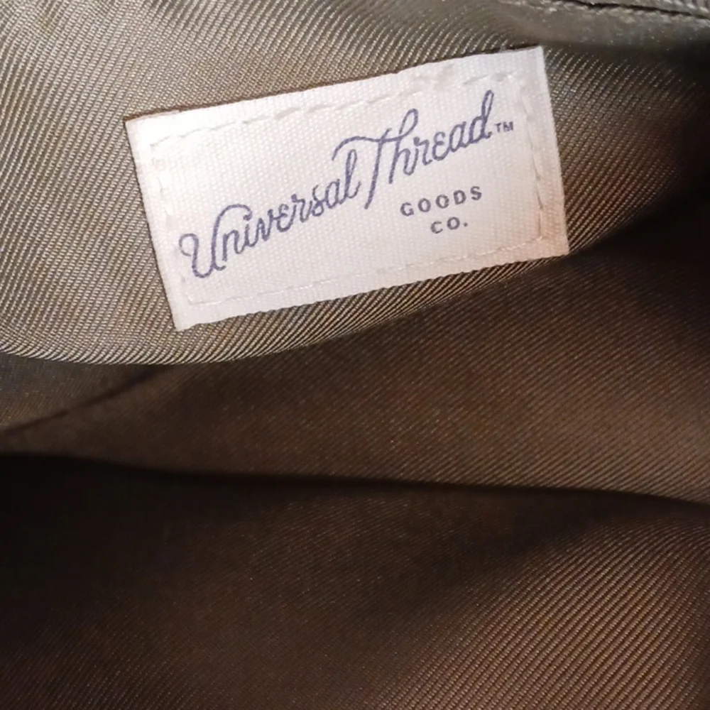 Universal Thread Handbag - Picture 5 of 10